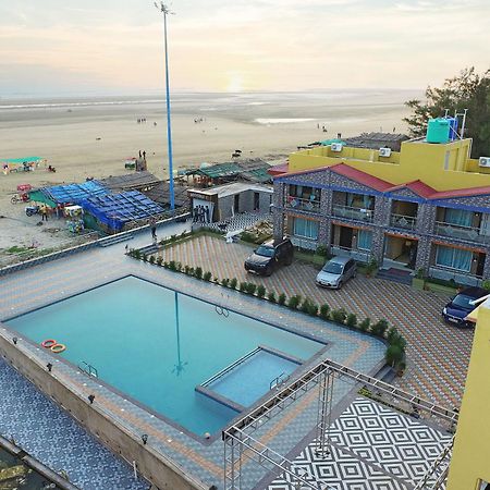 Goa Beach Resort On Beach Мандармані Екстер'єр фото