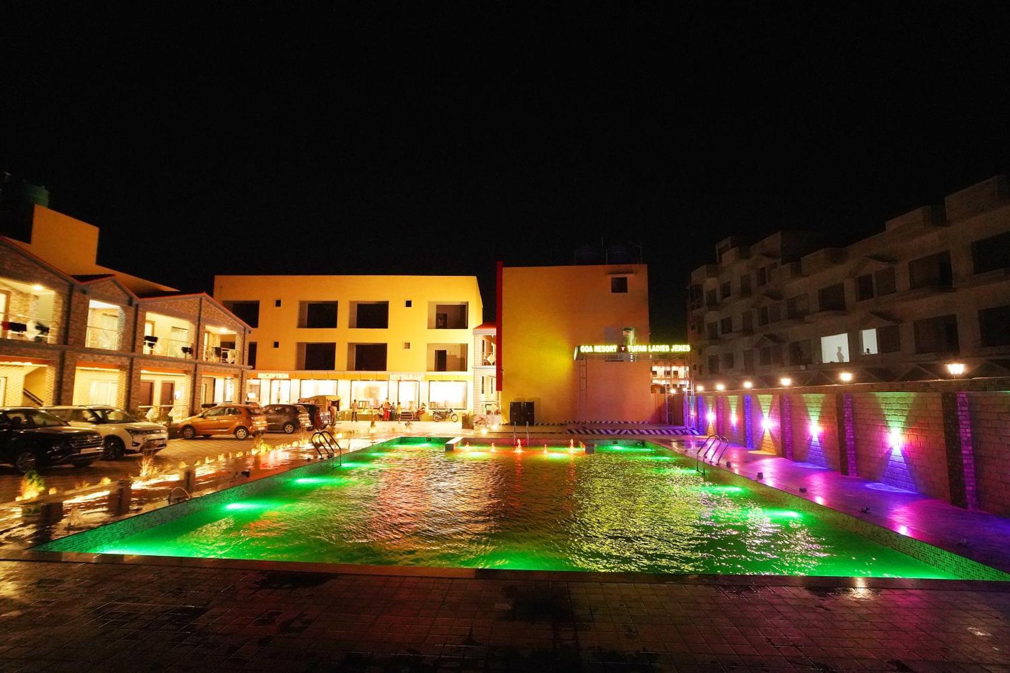 Goa Beach Resort On Beach Мандармані Екстер'єр фото