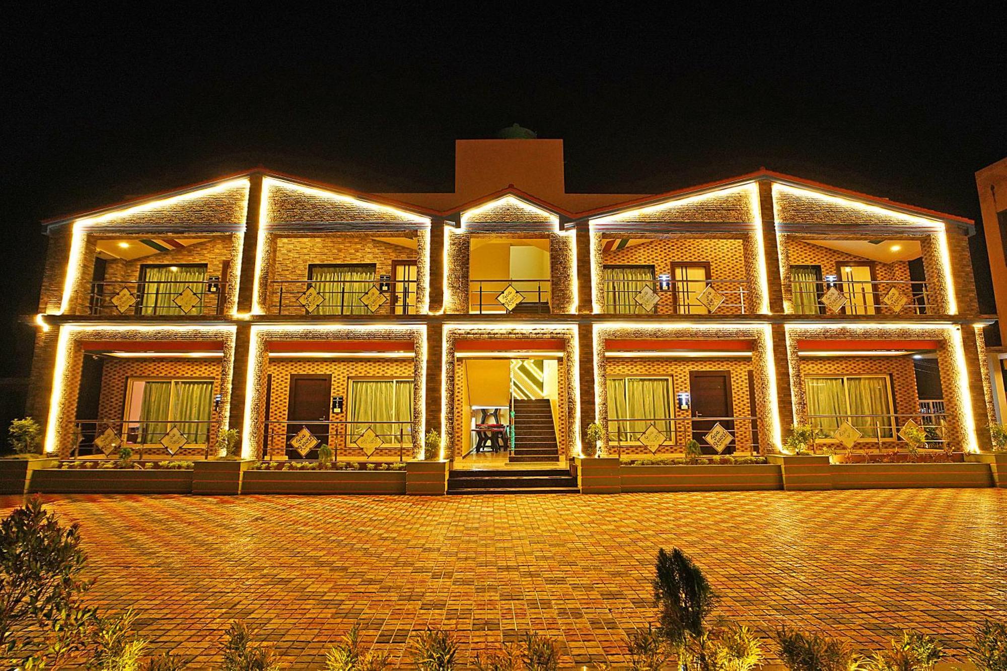 Goa Beach Resort On Beach Мандармані Екстер'єр фото